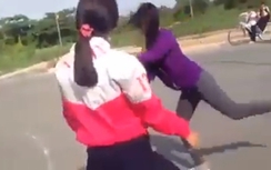 Nữ sinh Đồng Nai bị đánh hội đồng dã man gây phẫn nộ