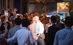 Đi ăn bún chả, ông Obama gọi thêm 4 suất mang về