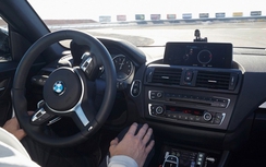 BMW 5-Series 2017 đe dọa xe tự hành của Tesla