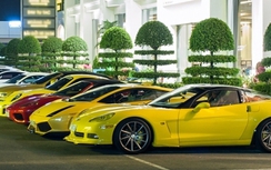 Đại gia Việt khoe dàn siêu xe trăm tỷ đồng tại bến Nhà Rồng