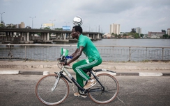 Cầu thủ đội bóng trên đầu đạp xe hơn 103 km