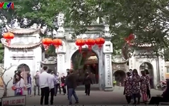 Bảo hiểm xã hội xử lý cán bộ đi lễ trong giờ làm việc