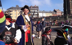 Lễ hội ở Tây cũng có những "sự cố"