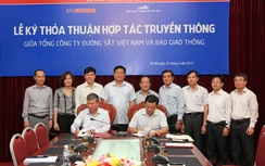 Báo Giao thông ký hợp tác truyền thông với TCT Đường sắt VN