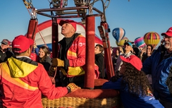 Khinh khí Cầu và bikini Vietjet “đổ bộ” vào Mỹ