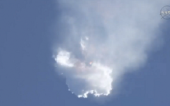 Tên lửa Falcon 9 nổ tung sau 3 phút rời bệ phóng