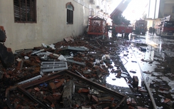 Cháy công ty may Cần Thơ: Hoang tàn sau 24 giờ chìm trong lửa