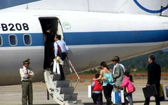 Thà nhịn ăn đi máy bay còn hơn đi ô tô ngày Tết