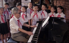 Hàng nghìn thiếu nhi xúc động hát kỷ niệm ngày sinh Bác Hồ