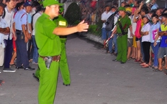 Cảnh sát bao vây nam thanh niên cố thủ trong ngân hàng Agribank