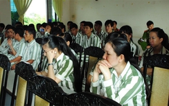 Trang bị tivi màu, truyền hình cáp nội bộ cho phạm nhân