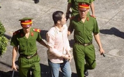 Cha đang nằm ngủ, con gái 10 tuổi bị dẫn đi hãm hiếp