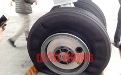 Vì sao khách không được thông báo sự cố máy bay xịt lốp?