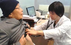 Thời tiết lạnh giá, người già cần làm gì để phòng bệnh?