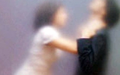 Tiền Giang: Chồng chết tức tưởi vì vợ bóp "của quý"