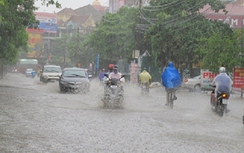 Áp thấp nhiệt đới tiến sâu vào đất liền gây gió giật cấp 8