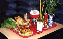 Năm Đinh Dậu 2017: Nhà chung cư có cần cúng Giao thừa ngoài trời?