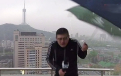 MC thời tiết bị sét đánh trên sóng trực tiếp