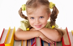 Hướng dẫn chọn quà 1/6 cho bé theo từng lứa tuổi