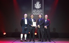 FLC lập cú “hat-trick” giải thưởng quốc tế