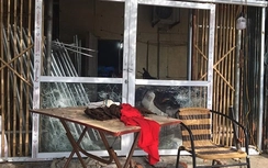 Nửa đêm, gần 20 côn đồ truy sát, đập phá nhà dân