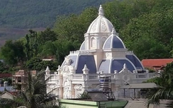 Biệt thự xa hoa là của em Chủ nhiệm UB Kiểm tra Sơn La