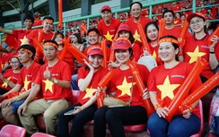 Tour sang Indonesia "tiếp lửa" Olympic Việt Nam giá bao nhiêu?