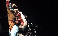 Đạp sóng trong đêm cứu 20 thuyền viên bị chìm tàu