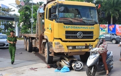 Xe tải hết đăng kiểm đâm xe máy, 2 người nguy kịch