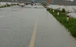 Gánh lũ chồng lũ, QL1 qua Bình Định phát sinh hư hỏng