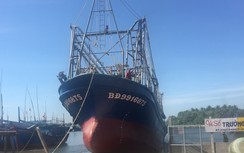 Vụ "tàu thép 67": Hoàn thành sửa chữa, hạ thủy tàu thép đầu tiên