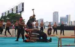 Xem chiến sĩ đặc nhiệm nằm bàn đinh, nhảy lên mảnh sành...bảo vệ APEC