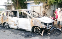 9 thanh niên hỗn chiến, đốt ô tô ở Bình Định ra đầu thú