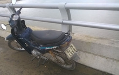 Phát hiện thi thể người đàn ông nghi nhảy cầu tự tử