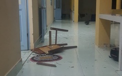 Truy tìm nhóm thanh niên đánh người, đập phá trụ sở Ban CHQS xã