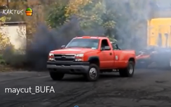 Video: Cuộc đọ sức của những chiếc xe "khỏe" nhất thế giới