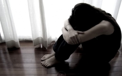 Quẫn trí tạt axít nhân tình của chồng