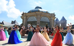 “Đường lên tiên cảnh” hút khách dịp Tết