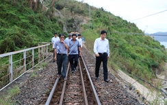 Cấp thiết kiên cố hóa "điểm nóng" sạt trượt đường sắt Đèo Cả