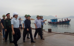 Phó thủ tướng thị sát, chỉ đạo Khánh Hòa tập trung ứng phó bão