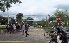 Băng qua đường sắt, cụ ông bị tàu đâm tử vong