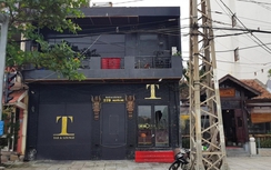 Dùng súng tự chế hỗn chiến trong quán bar, 3 thanh niên bị thương