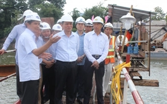 Bộ trưởng Trương Quang Nghĩa kiểm tra tiến độ thi công cầu Ghềnh