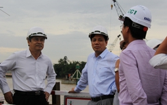 Thứ trưởng Nguyễn Ngọc Đông kiểm tra tiến độ cầu An Hảo