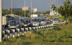 Đường dẫn cao tốc TP.HCM-Long Thành-Dầu Giây quá tải sau lễ 2/9