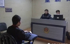 Bốn thanh niên “oẳn tù tì” thay nhau cưỡng hiếp cô gái 15 tuổi