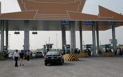 Dân chặn trạm thu phí cầu Hạc Trì, chủ đầu tư nói gì?