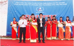 24 “bông hồng” cao tốc tranh tài “Nữ thu phí viên giỏi 2016”