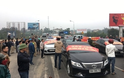 Dân đòi giảm phí quây trạm BOT, trách nhiệm thuộc về ai?