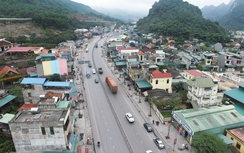 Cận cảnh “con đường đau khổ” QL18 hồi sinh